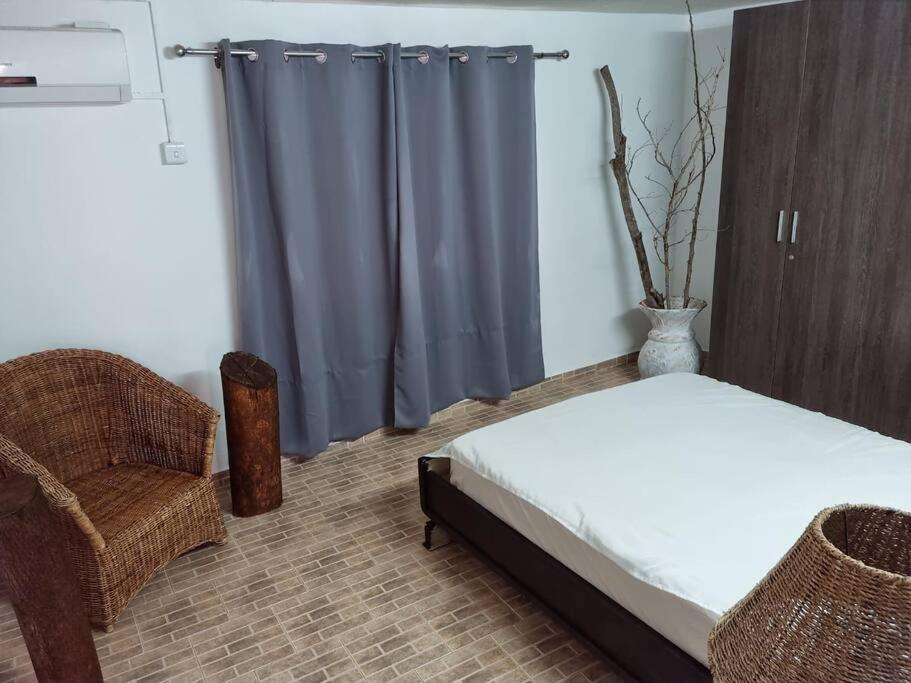 Apartment Chez Hedley : Couple/business